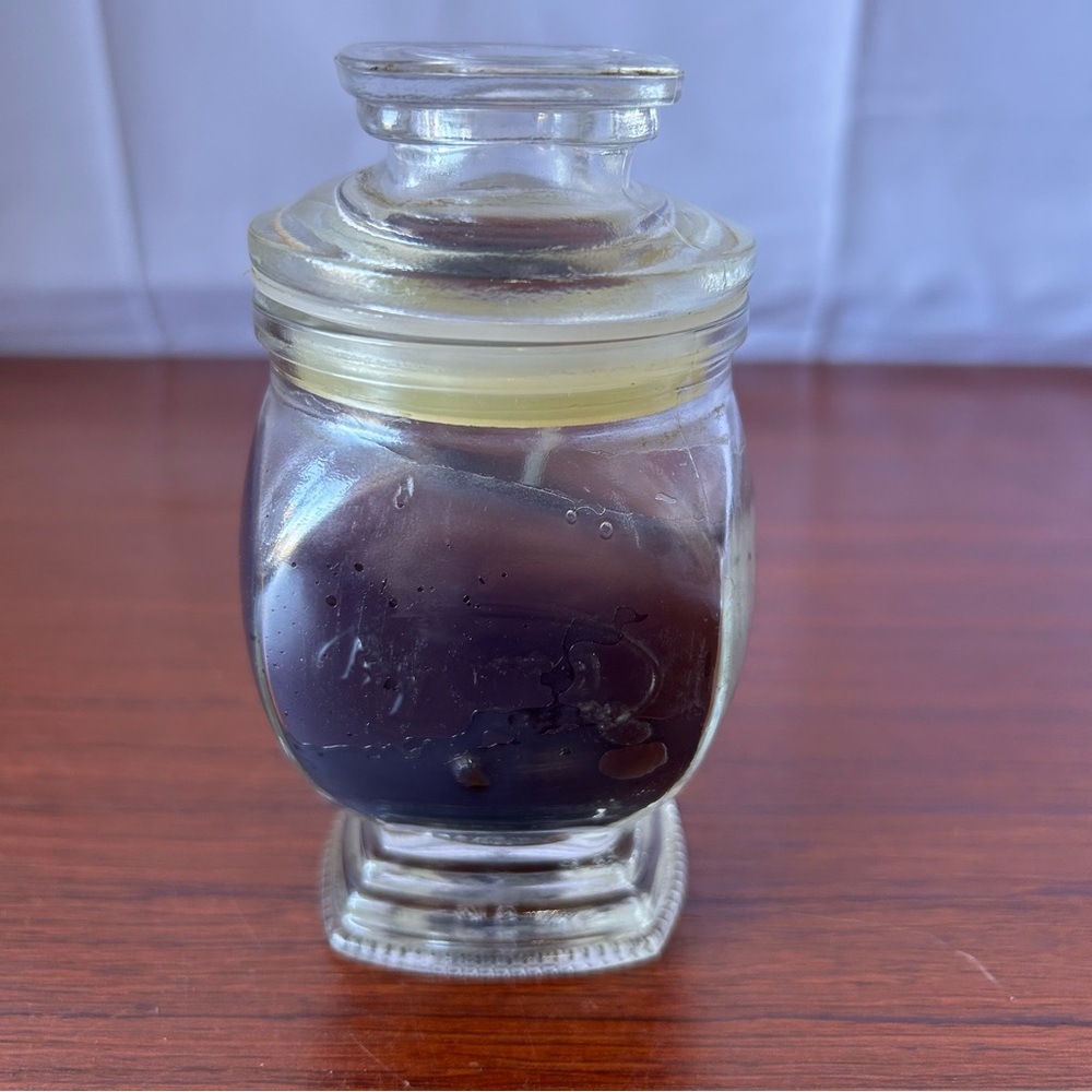 Vintage OLD WILLIAMSBURG CANDLE COMPANY Glass Jar with Lid Mountain Berry Candle